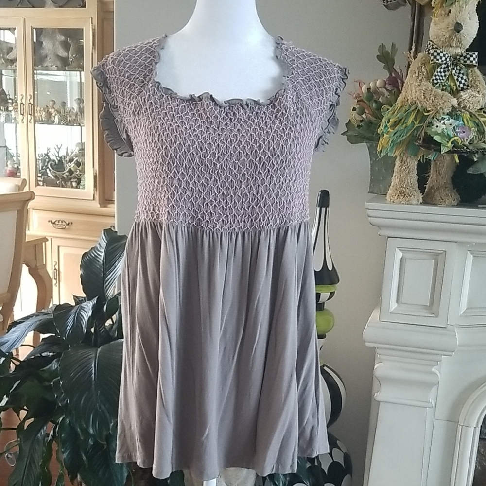 Chic Ruffled Knit Women's Blouse